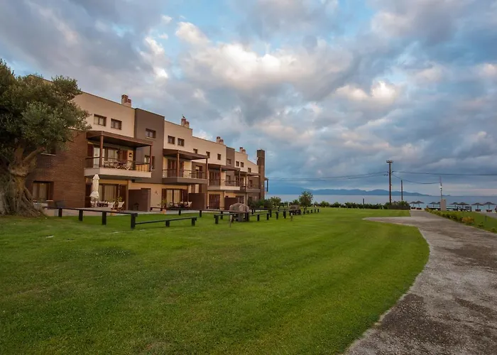 Athos Elia Hébergement de vacances *